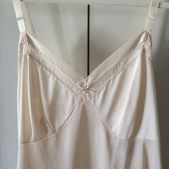 Vintage Lorraine Elegant Cream Slip Dress - Perfect for bride bridal wedding - Picture 3 of 6